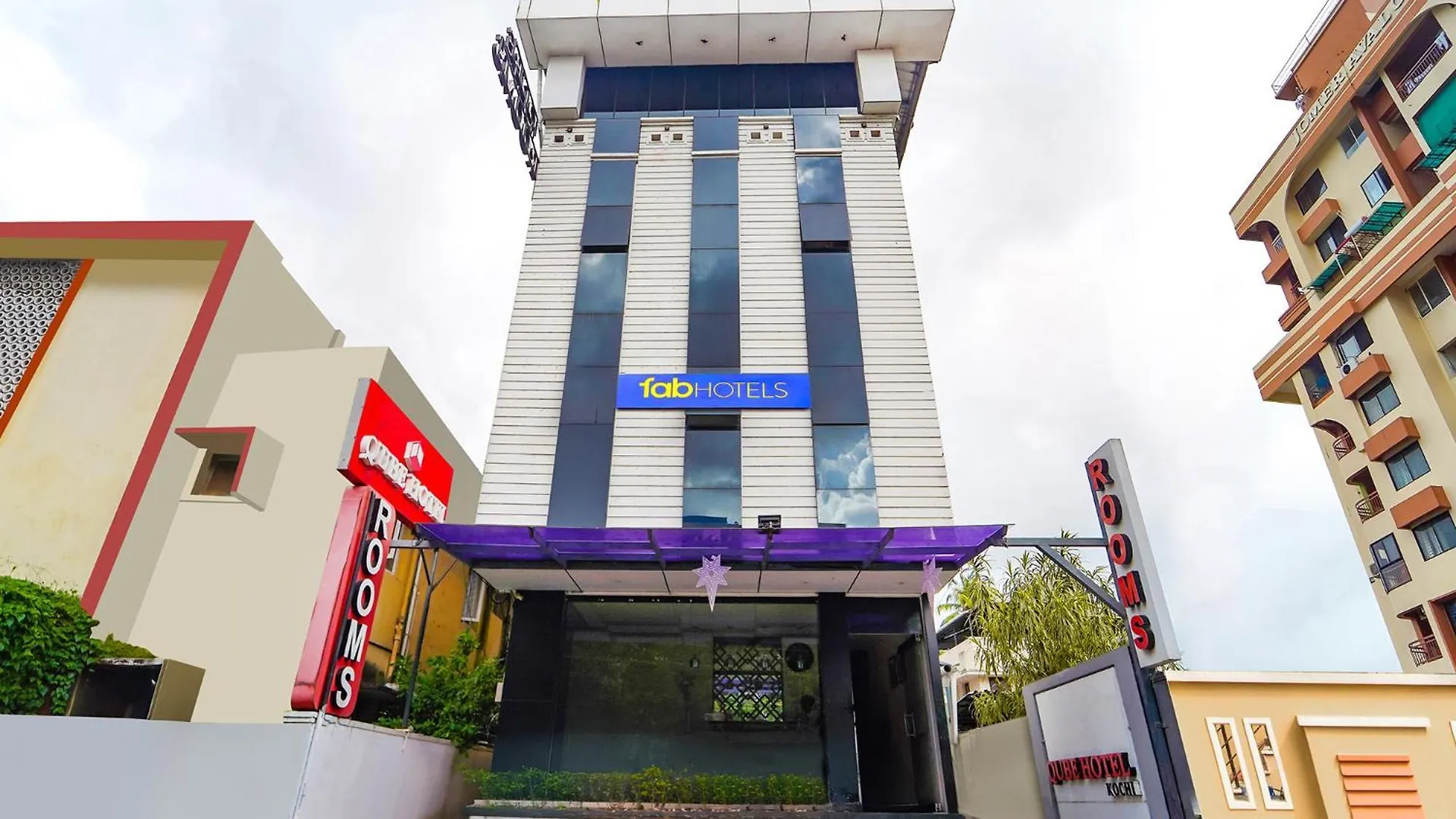 Fabhotel Qube - 800M From Ernakulam Junction South Railway Station Kochi